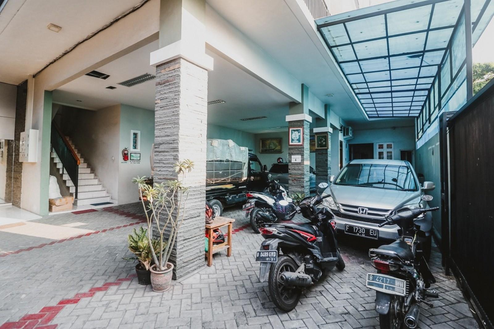 Reddoorz Plus Near Semanggi Jakarta Eksteriør bilde