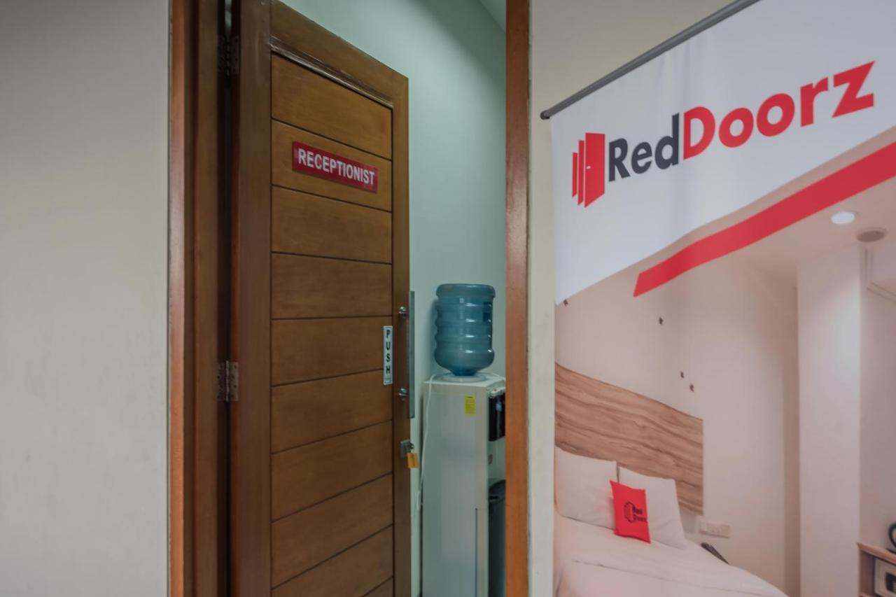 Reddoorz Plus Near Semanggi Jakarta Eksteriør bilde