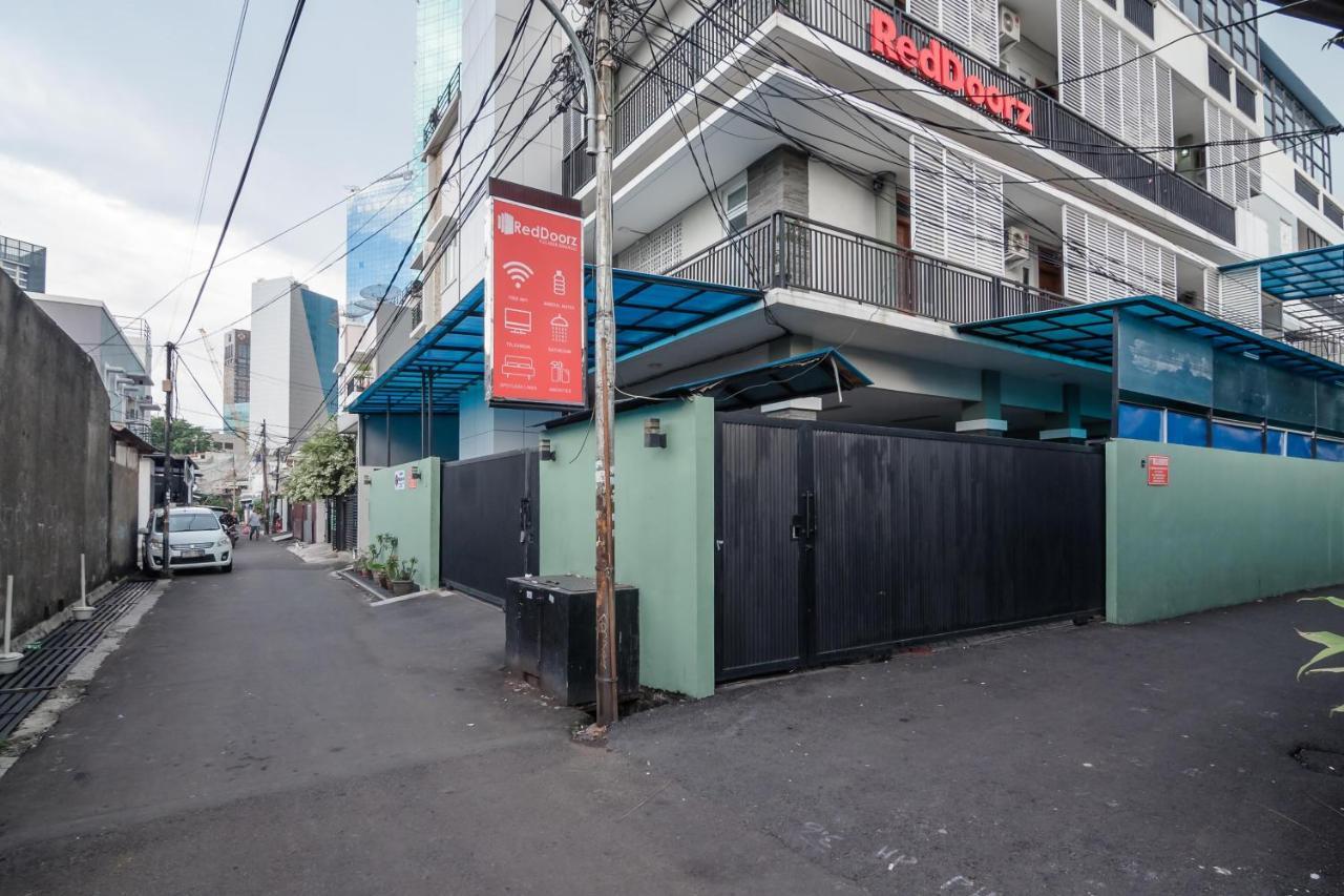 Reddoorz Plus Near Semanggi Jakarta Eksteriør bilde